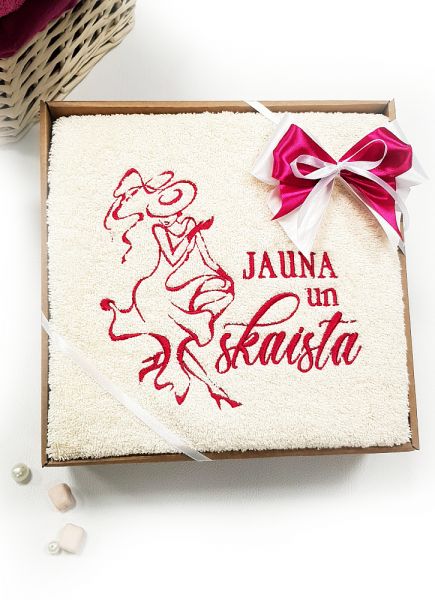 LUX frotē dvielis ar izšuvumu JAUNA