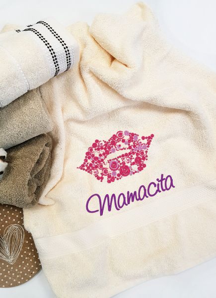 LUX frotē dvielis ar izšuvumu MAMACITA