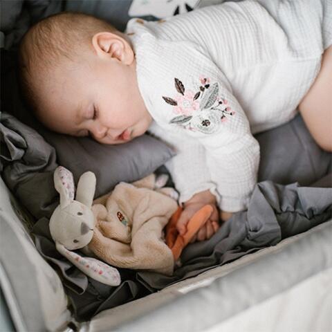 BabyOno Mīļlupatiņa-plediņš BABY BUNNY 1539