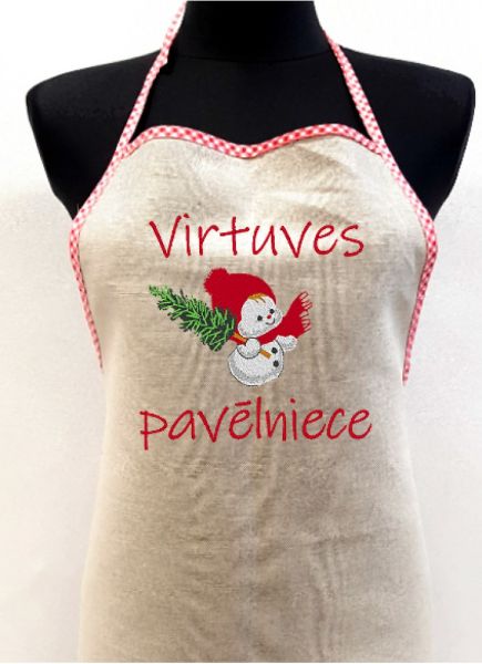 Детский передник с вышивкой VIRTUVES PAVĒLNIECE