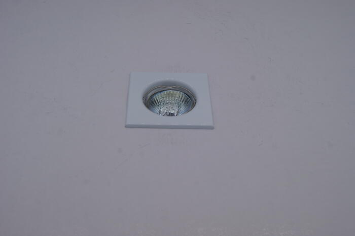 BESK Dekoratīvs apgaismes ķermenis 80*80*H30mm BESK