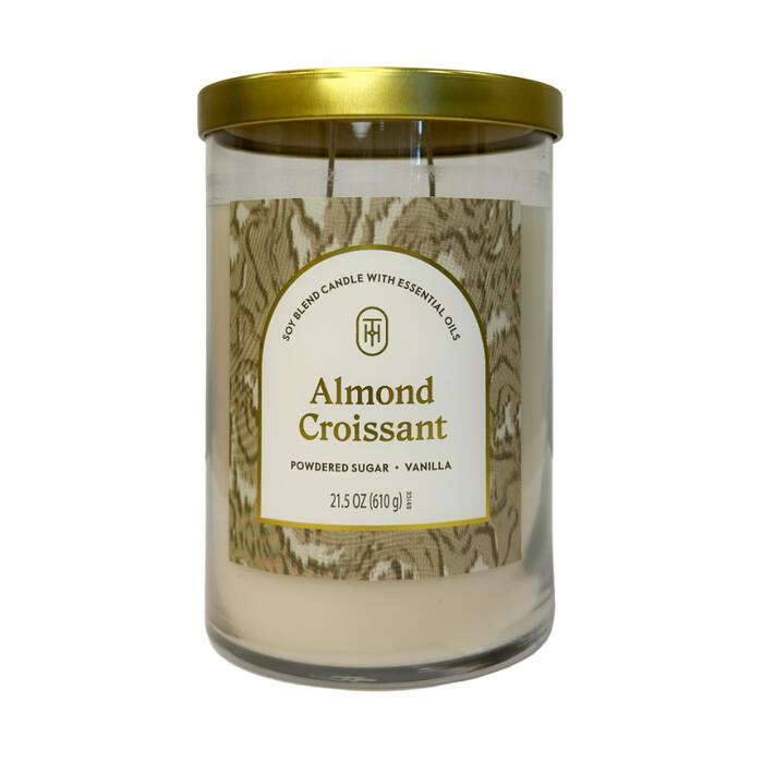 Threshold Aromātiskā svece Almond Croissant 610gr