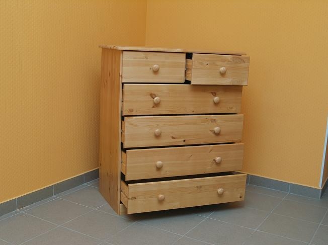 Kumode ar 6 atvilktnēm, 4+2 drawer chest (FW0161)