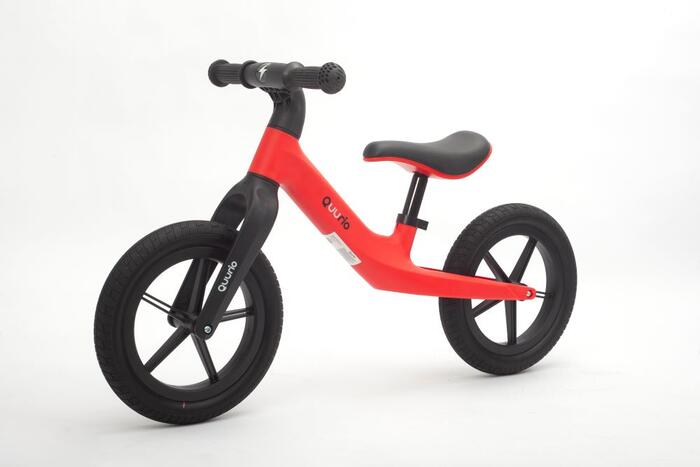 QUURIO BIKE balansa divritenis, 12`, sarkans