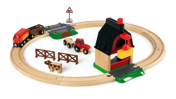 BRIO RAILWAY BRIO Fermas dzelzceļa komplekts