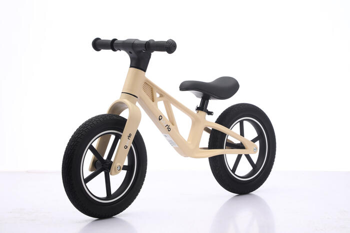 QUURIO BIKE balansa divritenis, 12`, pērļu