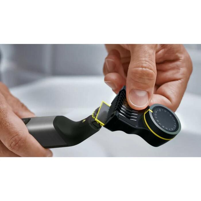 PHILIPS OneBlade Pro skuveklis, hroma (QP6652/61)