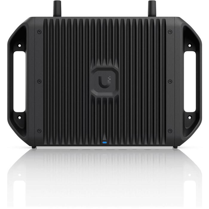 Ubiquiti Многофункциональный WAN UniFi Cloud Gateway UCG-Industrial, 10GbE, 2.5GbE PoE+, 10G PoE++, 3GB памяти, 9 портов (UCG-Industrial)