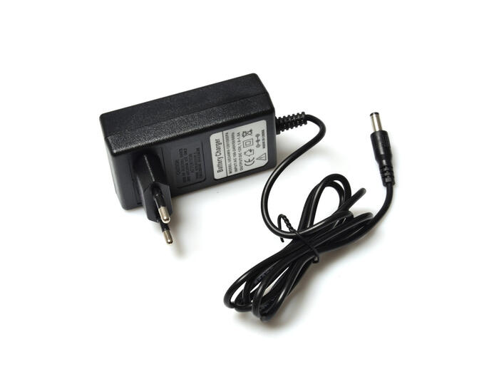 Zāles pļāvēja lādētājs, ātra uzlāde, CG83054-33