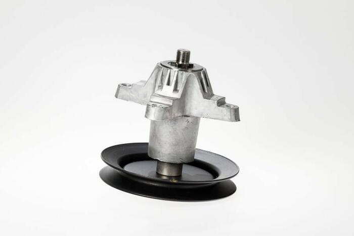 MTD Ступица в сборе 618-0624B, 6.3'', CC 1020, шкив, крепежные винты (618-0624B)