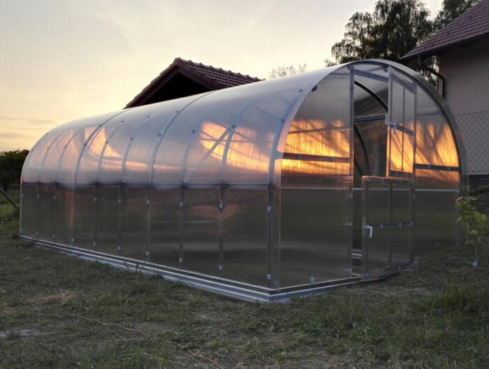 Siltumnīca KLASIKA 30 - 3 x 10m - 4mm polikarbonāta 4779037490479 KLASIKA GREENHOUSE (4779037490479)
