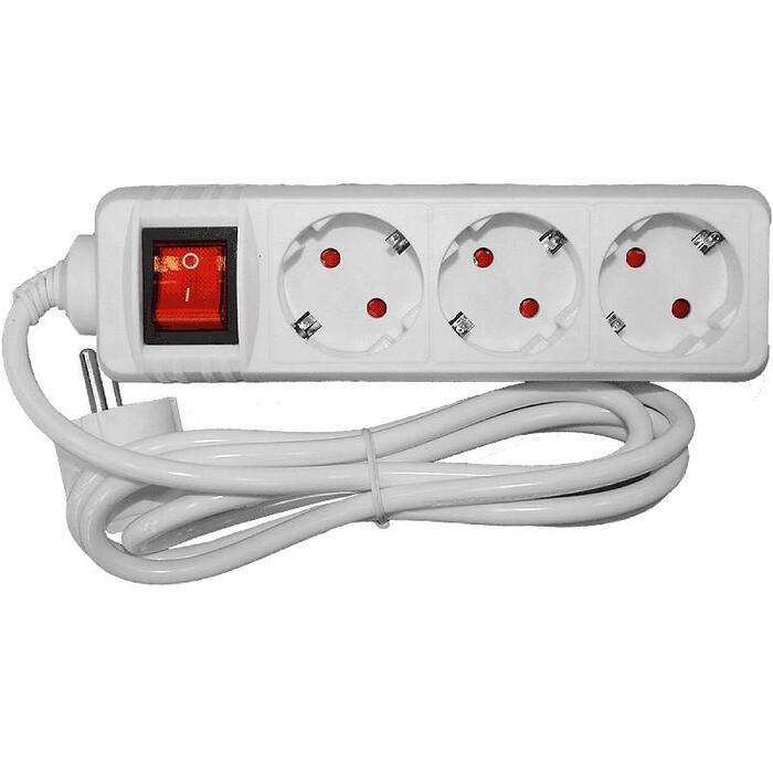 Pagarinātājs ar 3 ligzdām 5 m