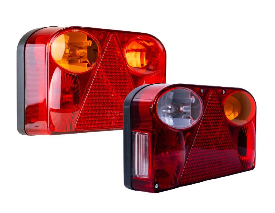 Piekabes lukturu komplekts ar 5pin ligzdu, kreisais un labais lukturis, E9 (0540883/0540885)