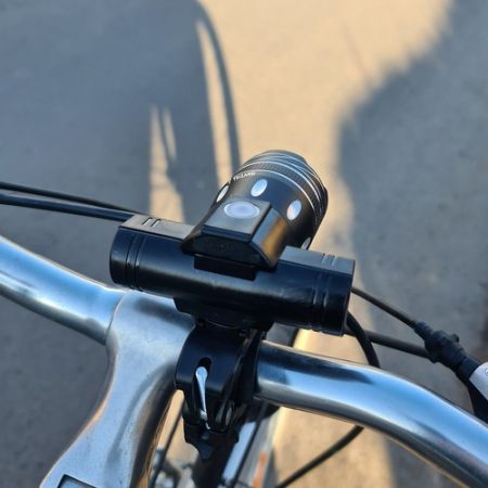Velosipēda priekšējais un aizmugurējais lukturis T6 USB (P23681)