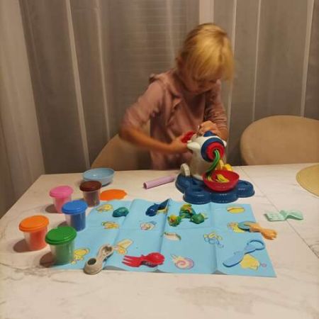 Makaronu mašīna ar piederumiem (plastilīns) (preces kods P22562)