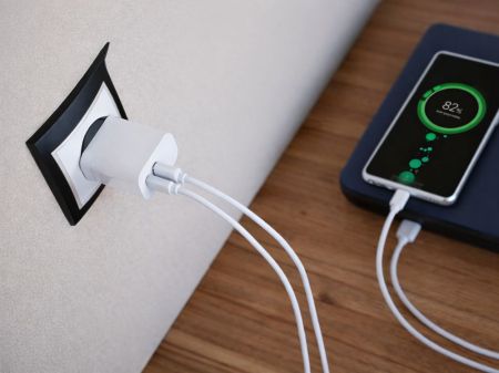 Быстрое сетевое зарядное устройство для телефона 20W кабель 3в1 (P04141)