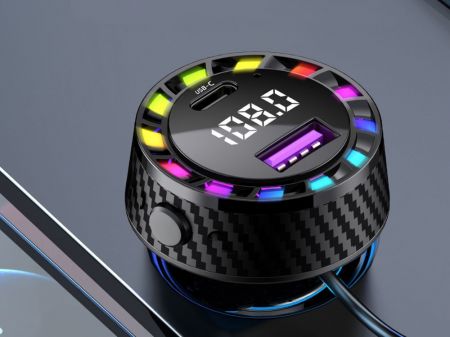 Автомобильное зарядное устройство USB RGB с кабелем (P10149)