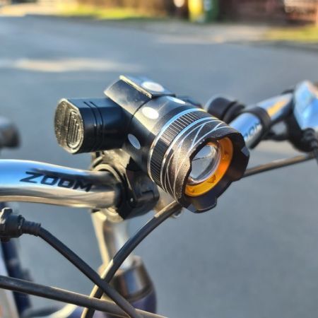 Velosipēda priekšējais un aizmugurējais lukturis T6 USB (P23681)