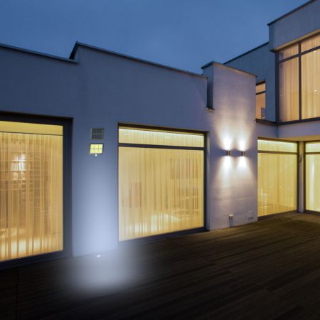 Āra lampa ar saules bateriju ar kustības un krēslas sensoriem 120 LED (preces kods 3096)