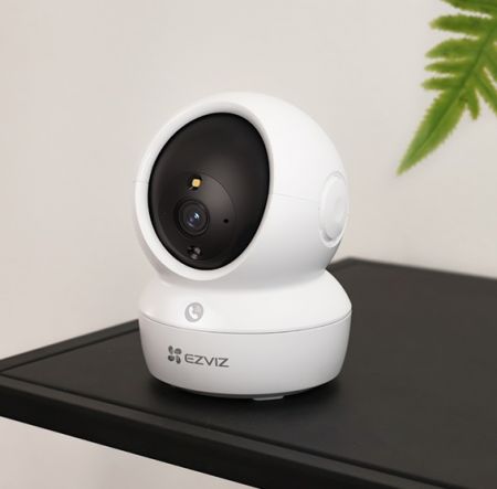 EZVIZ H6C Панорамная 3-мегапиксельная внутренняя видеокамера (CS-H6C 3MP)