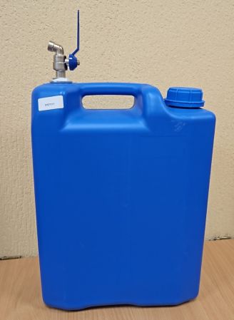 Plastmasas ūdens kanna ar krāniņu 10L (01071111)