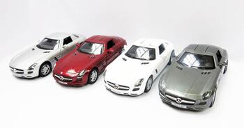 KINSMART Металлическая моделька Mercedes-Benz SLS AMG, масштаб 1:38 (KT5349)