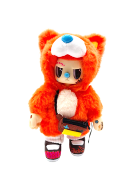 REBEL BEAR Мягкая коллекционная фигурка с сумочкой, упаковка-сюрприз, 18 см (CSRB005)