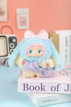 LOVELY EMMA Мягкий брелок-сюрприз - Lucky No. 1 (82543LE)