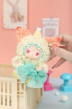 LOVELY EMMA Мягкий брелок-сюрприз - Lucky No. 1 (82543LE)