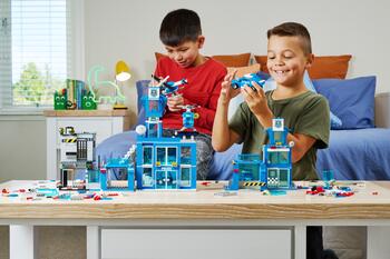MAX CITY конструктор Полицейский участок, 889 частей (83162Z)