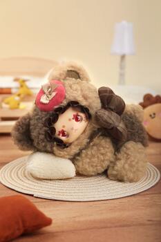LOVELY EMMA Мягкий брелок-сюрприз - Little Bear Adoption Guide (82475LE)