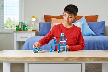 MAX CITY конструктор Полицейский участок, 889 частей (83162Z)