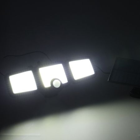 Āra lampa ar saules bateriju ar kustības un krēslas sensoriem 171 LED (preces kods 3091)