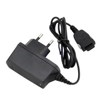 Riff Сетевое зарядное устройство для Samsung C100 D500 D600 X100 5.0V 0.8A (PS-M-E700-CH)
