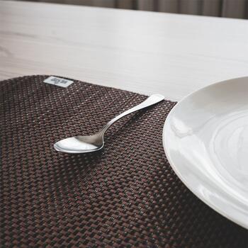 VILSTO dekoratīvs, pīts galda paliktņu komplekts (4 gb.) Brown (PLACEMAT-SET-4pcs-WOVEN-BR)
