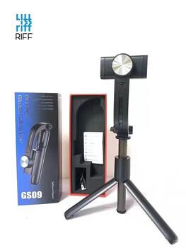 Riff GS09 Vinas Ass Gimbal Stabilizātors ar iebūvētu tripod statīvu telefonam & atvienojamu pulti (65-96mm) Melns (RF-GIMB-GS09)
