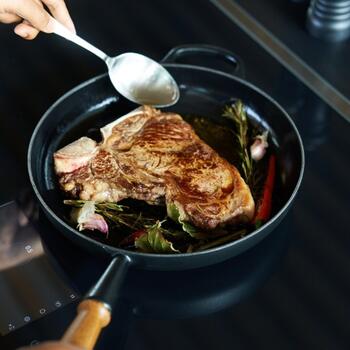 Le Creuset Čuguna panna ar koka rokturi Ø28cm (02732434)