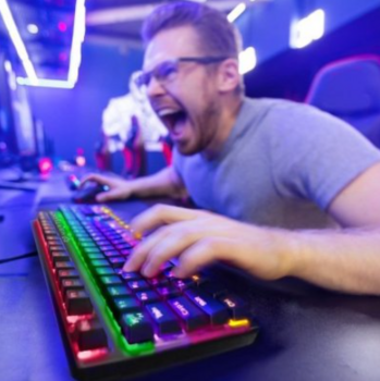 VERTUX Tactical Mehāniskā RGB Spēļu Tastatūra (TACTICAL.E)