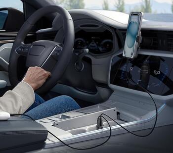 iPeax CL-03 PD USB-C / USB Auto Lādētājs 20W (90010123)