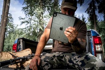 Tactical Warthog Cover Защитный чехол для iPad Air 10.9 2020/2022 / асфальтовый (TA-57983126743)