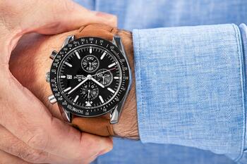 Giewont Chronograph Sapphire Vīriešu Rokas Pulkstenis Brown Black Leather 44mm (GW8720-A1)
