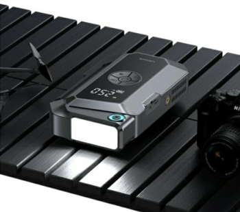 Usams Jumpstarter Power bank 8000mAh +  Встроенный фонарик Черный (ZB284ZDB01)