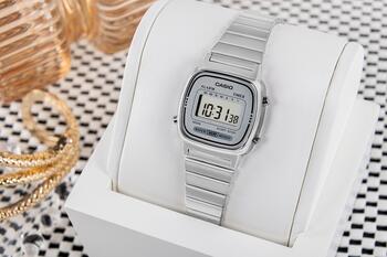 CASIO Vintage LA670WEA-7EF Sieviešu rokas pulkstenis / sudraba (LA670WEA-7EF)