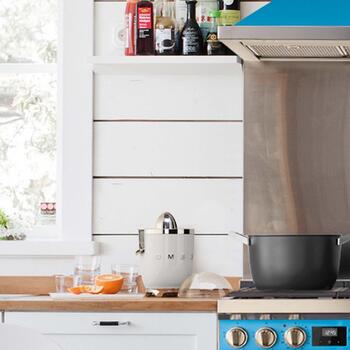 Smeg CJF11WHEU Соковыжималка 70W (CJF11WHEU)