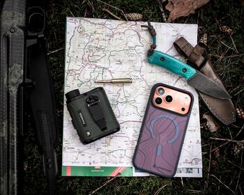 Tactical MagForce Hyperstealth Sika Cover Защитный чехол для iPhone 16 Pro Max / тёмно-синий (TA-57983126314)