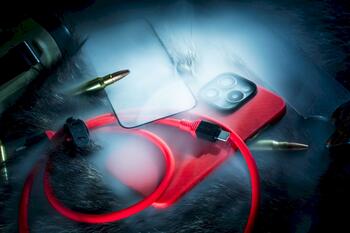 Tactical Red Limited Edition Combo Aizsargkomplekts priekš Apple iPhone 15 / sarkans (TA-57983125196)