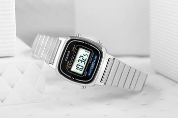 Casio LA670WD-1DF Sieviešu pulkstenis (LA670WD-1DF)