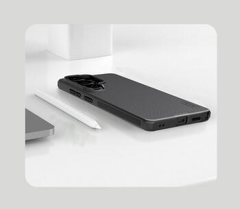 Nillkin Super Frosted PRO Magnetic Back Cover Защитный чехол для Samsung Galaxy S26 Ultra / чёрный (57983129430)