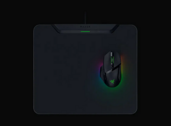 Razer Puck Hard Edition HyperFlux V2 Коврик для игровой мыши с беспроводной зарядной системой (RZ81-04930100-B3M1)