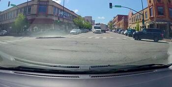 Garmin Dash Cam X210 Dash Cam Автомобильный видеорегистратор / чёрный (010-02859-10)